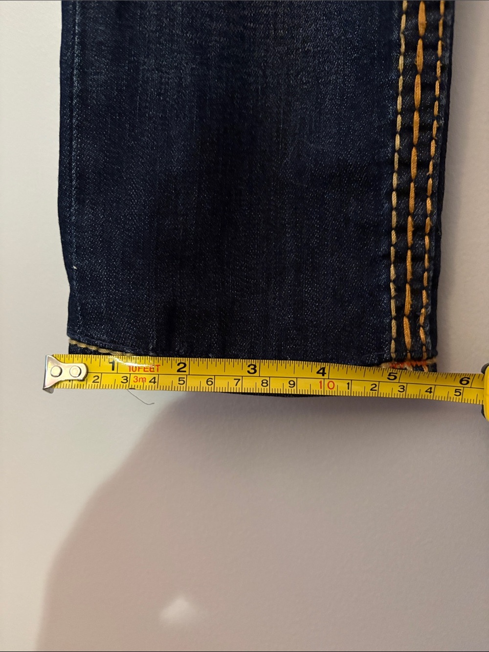 True Religion Women’s Skinny Jeans - Dark Indigo with Contrast Stitching - Picture 9 of 9